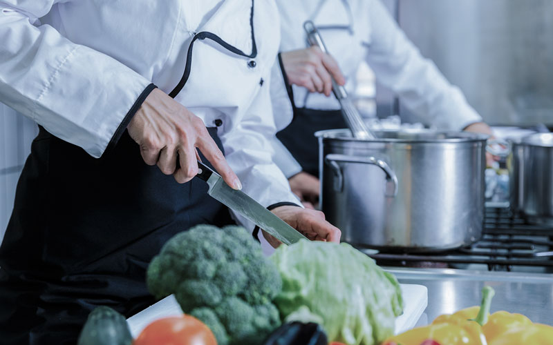 Jetzt bewerben als Koch (w/m/d) - für österreichische und mediterrane Küche in Wolfsberg