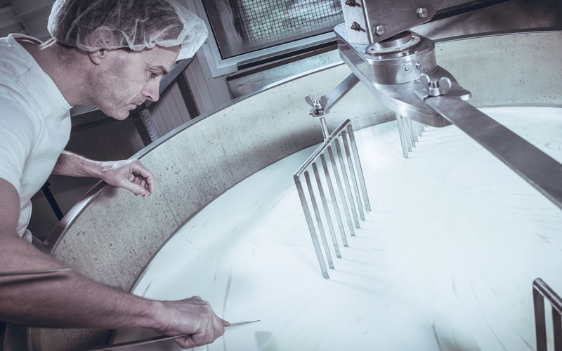 Jetzt bewerben als Maschinenbediener (m/w/d) - für Lebensmittelproduktion in Gmunden (Bezirk)