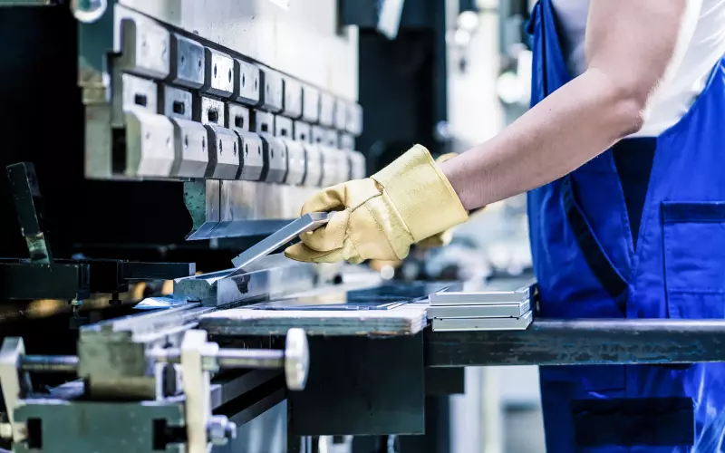 Jetzt bewerben als Produktionsmitarbeiter (m/w/d)  - für Metallbetrieb mit Schichtbereitschaft in Kärnten / Raum Klagenfurt / Ferlach